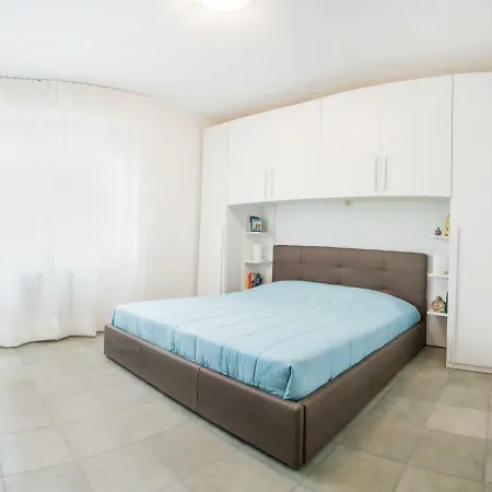 Gorentalhouse Kristal *